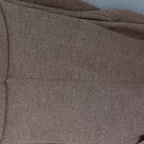 White House Black Market Tan Vest - Picture 11 of 16